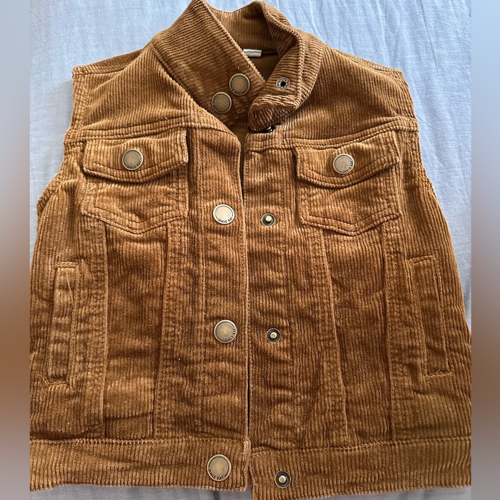 Jamie Kay vest